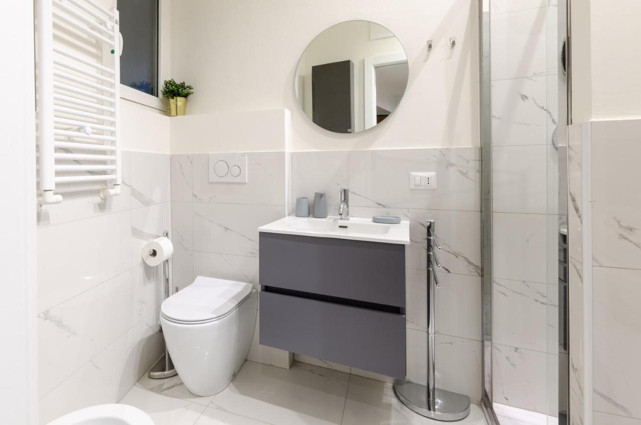 Design Apartment - Spadolini, Campus Bocconi Мілан Екстер'єр фото