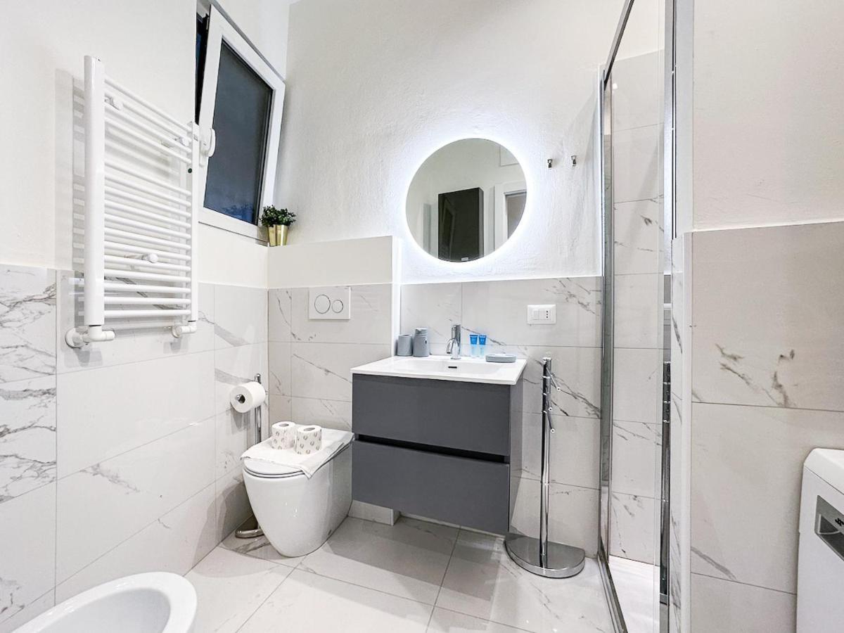 Design Apartment - Spadolini, Campus Bocconi Мілан Екстер'єр фото
