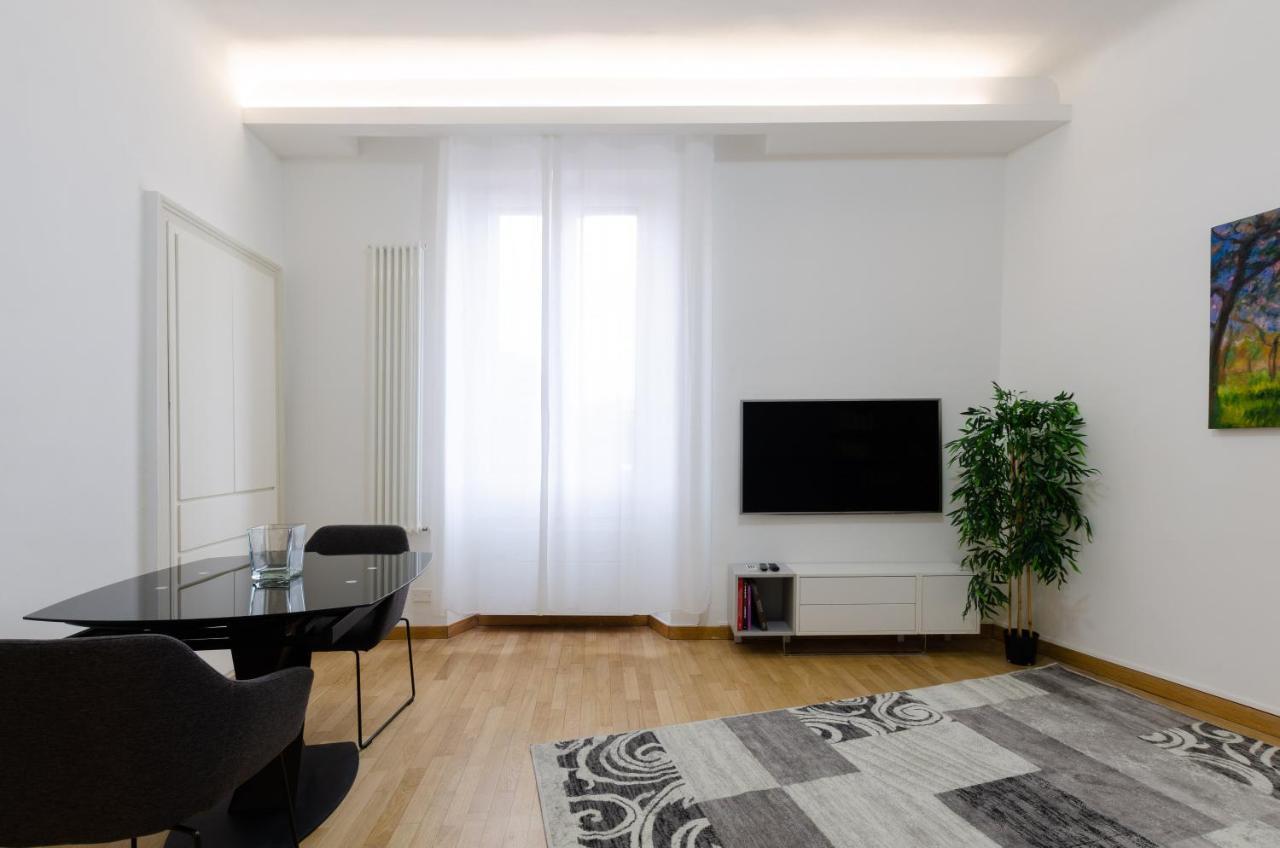 Design Apartment - Spadolini, Campus Bocconi Мілан Екстер'єр фото